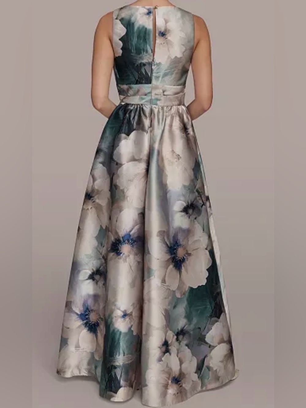 Floral Plunge Neck Ball Gown -NWT -8 - Picture 2 of 8